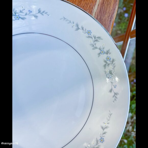 ▪️VTG▪️FORGET-ME-NOT▪️4 Piece 7.5" Blue Gray Floral Platinum Fine China Bowls - Picture 2 of 6